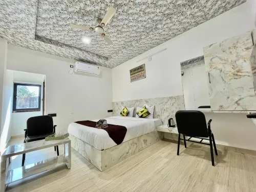 Hotel SSR Palace Mount Abu - 2-Star