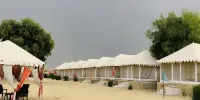 Royal Adventure Camp Sam - موقف سيارات