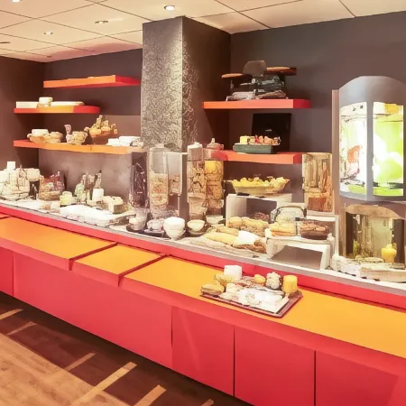 Ibis Auray