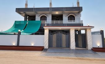 MAA VAISHNO GUEST HOUSE