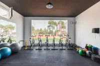 Hotel Na Taconera - ที่มีฟิตเนส