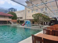 Grand Madani Hotel - Pools