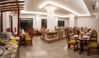 The Palm Hotel - พร้อมWifi