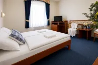 Hotel Imperial Gyogyszallo es Gyogyfurdo - Bữa sáng