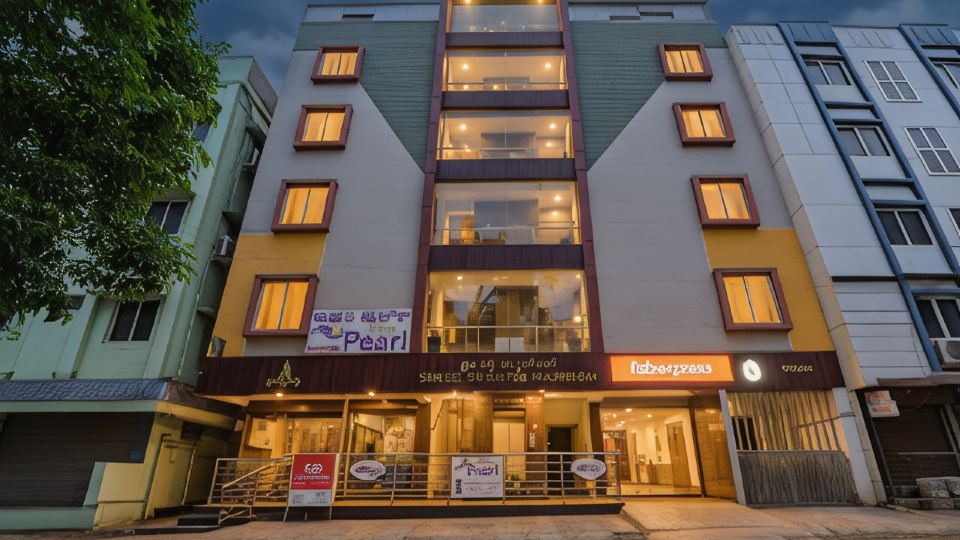 FabHotel Ivory Pearl