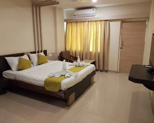 Hotel Priyadarshini Classic Hotels in Bellary