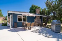 Cozy Country Getaway with Heated Pool/Hot Tub and Fire pit - Pools