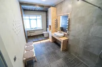 Boutique Hotel Seasons - 2-Star