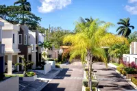 Nautical Homes 3 Ocean Front/View, Free Wifi, A/C, Hot Tub, BBQ Grill. Balcony - 2-Star
