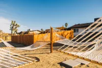 Desert Oasis with Star Gazing/Fire Pit/Games/Spa and Pool/BBQ - مسبح