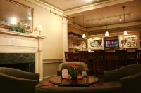 Middlebury Inn - bar