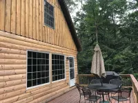 Lakefront Charming 3-bedroom cottage on beautiful Cranberry Lake - 4-Star