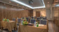 Oryx Hotel - Business