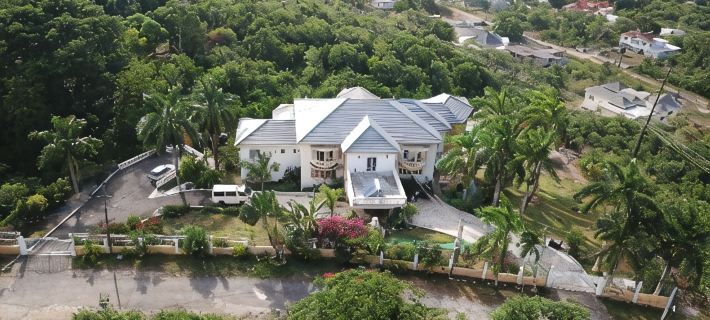 Emerald View Resort Villa Hotels in Montego Bay