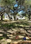 Luxury Bungalow 2 Miles to Gruene Hall, 10 Miles to Whitewater Amphitheater - 4-Star