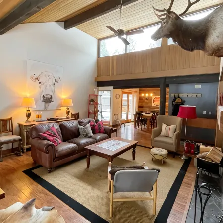 Meadow House 7 / 2 BR / 2 BA Sleeps 6+