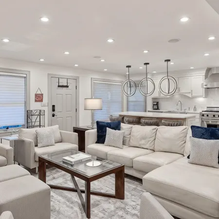 BRIGHT, Renovated, In the Heart of Aspen Walkable