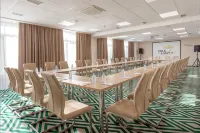 Gold Inn Garden Hotel - 4-Star