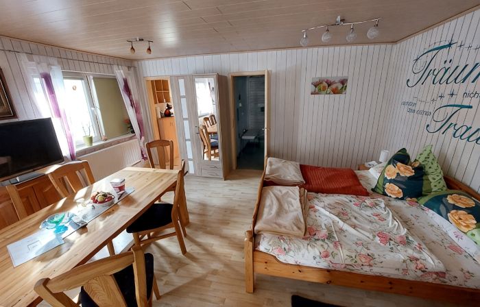 Apartment (55 m²), 1 Schlafzimmer und 1 eigene Badezimmer in Eßbach