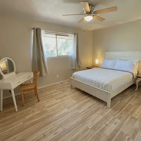 Spacious Sequoia Park 5 bed 3 bath house w/ AC & WIFI in charming Three Rivers