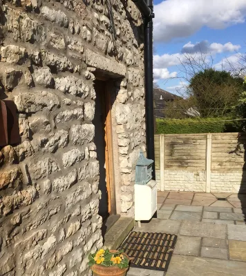 Penny Post Cottage - charming character cottage on the edge of the Lake District - 4-Star