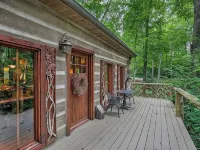 A Kentucky Cabin - Cozy Secluded Cabin One Mile From Mammoth Cave National Park Hotels in Park City