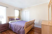Nice 3 Bedroom Home Perfect for Access to Central Boston and Cambridge