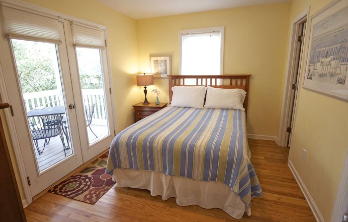 Handicap Friendly Pets Allowed Beach House - Ocean Across the Street with Elevator!
