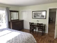 Cozy Villa at Pebble Beach - WiFi