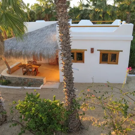 Villa Gardenia - Casa Jazmín directly on the sea