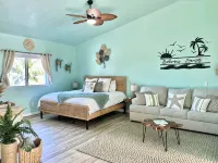 New! Beautiful "Bahamas Sunset" Ocean View! Walk to Pool/Casino! Private Beach