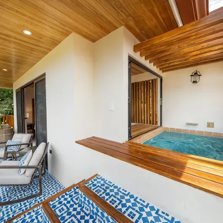 Villa Corina 5 Bedroom Ocean View Home