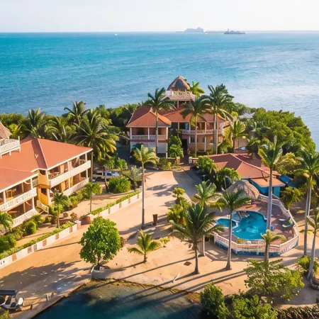 Caribbean Waterfront 2b/2b Placencia Village Condo With Pool!