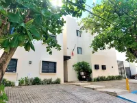 Viento Suites Cancún Hotels near Call Center