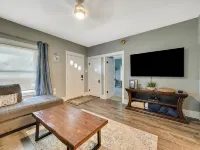 Charming Home Near Downtown and Golf Courses - Chalets