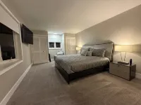 Traverse City West Bay Direct Waterfront - Homestays
