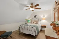 Cozy Cabin 3.5 min from Sportman's!