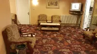 Nefertiti Hotel - อ่างจากุชชี่
