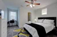 Fabulous Retreat! Centrally Located. Quiet & Cozy! Sleeps 4. Hi Sp Wifi & More. - Wifi