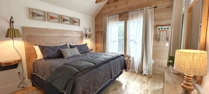 Modern Luxury meets Downtown Experience Centrally-Located in Bryson City Hotels in Swain County