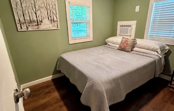 Rustic River Cabin - Shell Harbour on the St Johns River - Pet Friendly