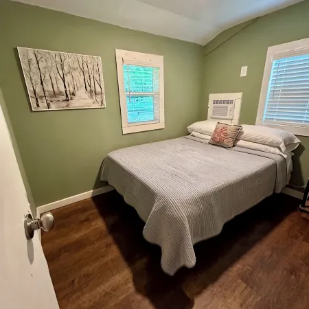 St. Johns River Cabin (Pet Friendly)