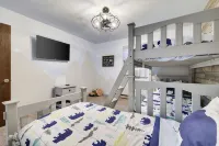 Family-Friendly Cabin Near Lake Nestled in Nature 10 Mins to Historic Jim Thorpe - シャレー