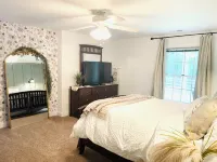 Family Getaway; Skiing, Wineries; Skyline Dr; Sleeps 4; Short Stays; EV+ - Boutique
