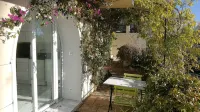 Apartment lux 1 bedroom, independent in villa, swimming pool, view Grasse and sea - Villas