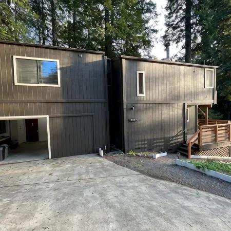 Surrounded by Redwoods with Ocean View & beach access