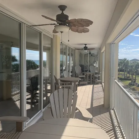 GORGEOUS GULF FRONT VIEW, Unit 205, 3rd Floor, Private Beach, FREE Beach Setups