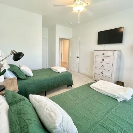 Lots of amenities. Open Floor plan. Perfect for families and groups!