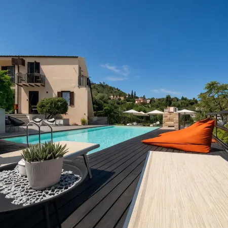 Pater Meus Suites