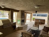 Beautiful house with pool and hot tub! - Wifi